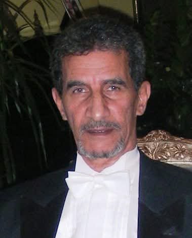 حدث في جمهوريات الموز! (1-2)