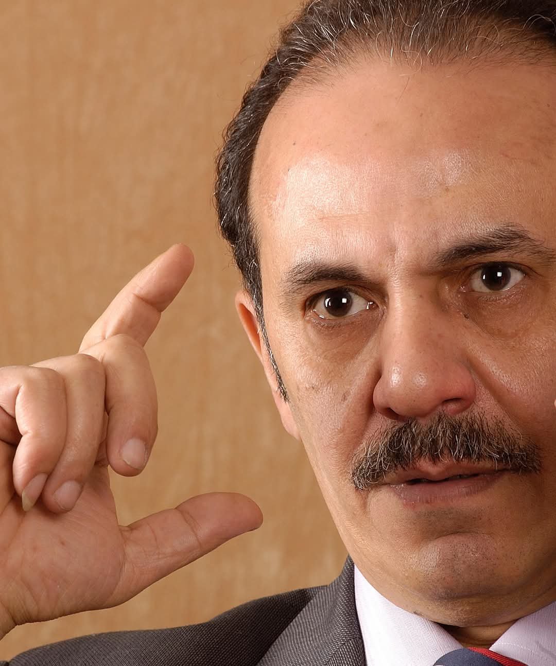 هوامش على دفتر السفلة والسفهاء!!