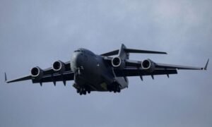 هيئة البث الإسرائيلية: 4 طائرات أمريكية للتزود بالوقود تصل مطار بن غوريون