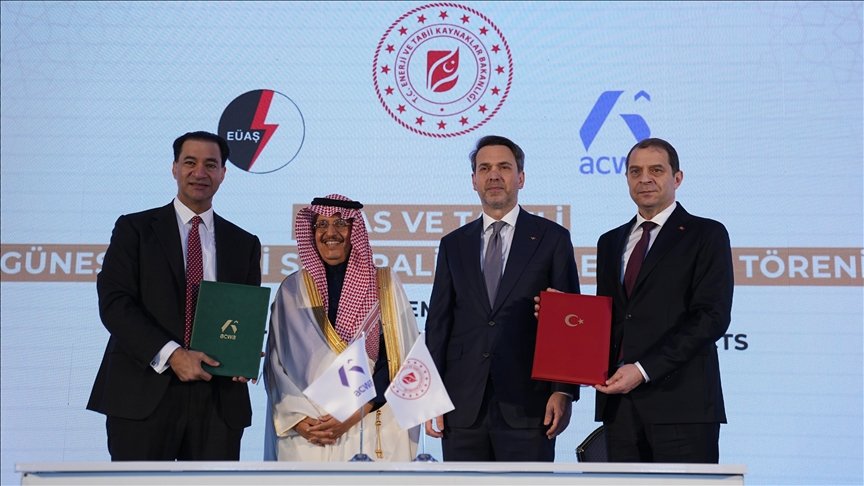 بملياري دولار.. استثمار سعودي في محطتي طاقة شمسية في تركيا