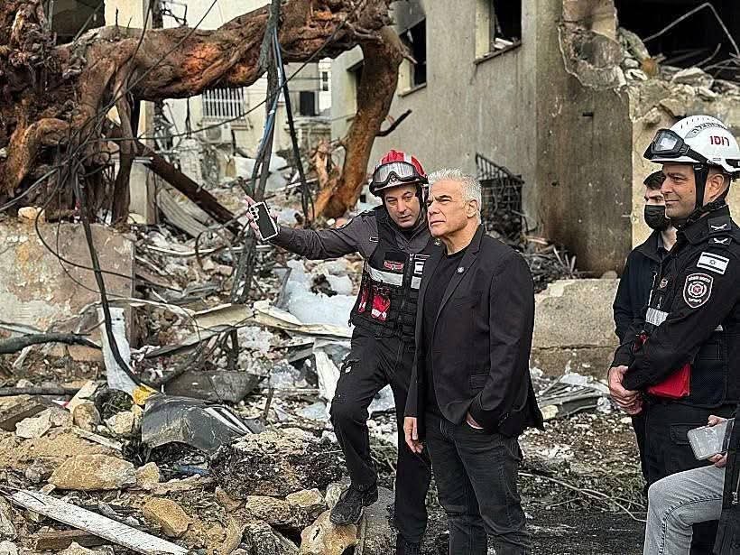 تل أبيب تحترق