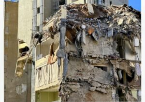 عون يطالب ماكرون بالتدخل لمنع إسرائيل