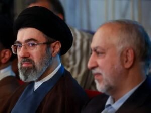 خامنئي آخر في الطريق