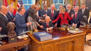 خرافة “نهاية الزمان” وحقيقة نهاية الرأسمالية