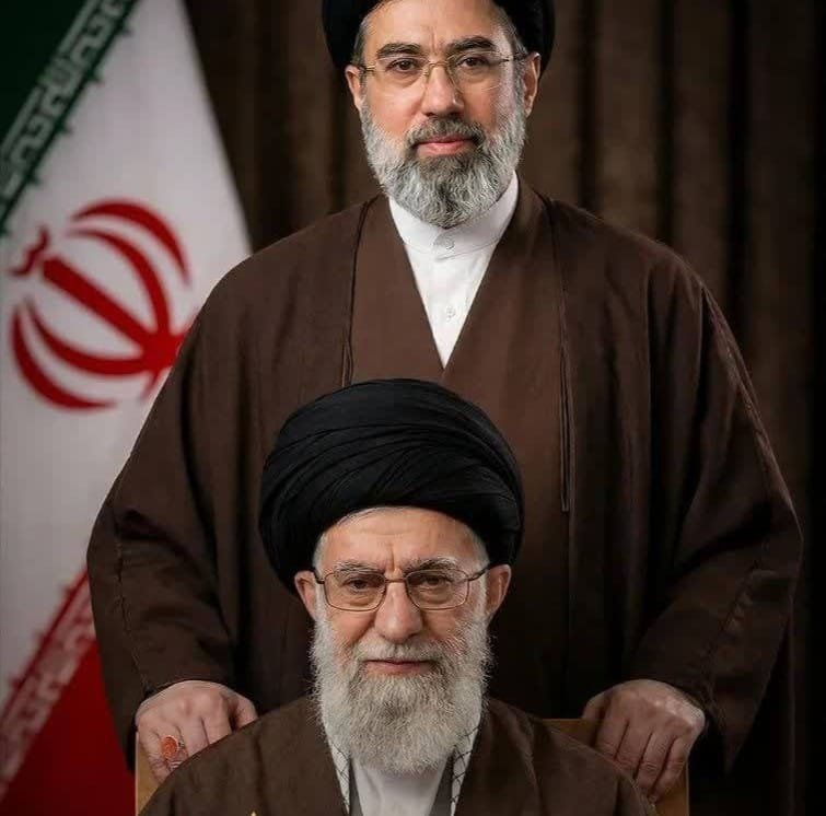 المرشد الجديد بين القوة والدبلوماسية