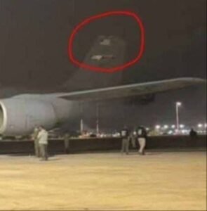 عادت لمطار بن جوريون بنصف ذيل