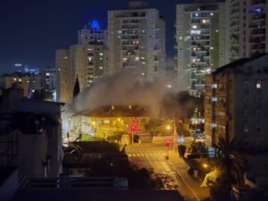 تل أبيب تحترق (فيديوهات) حرائق وقتلى ومصابين