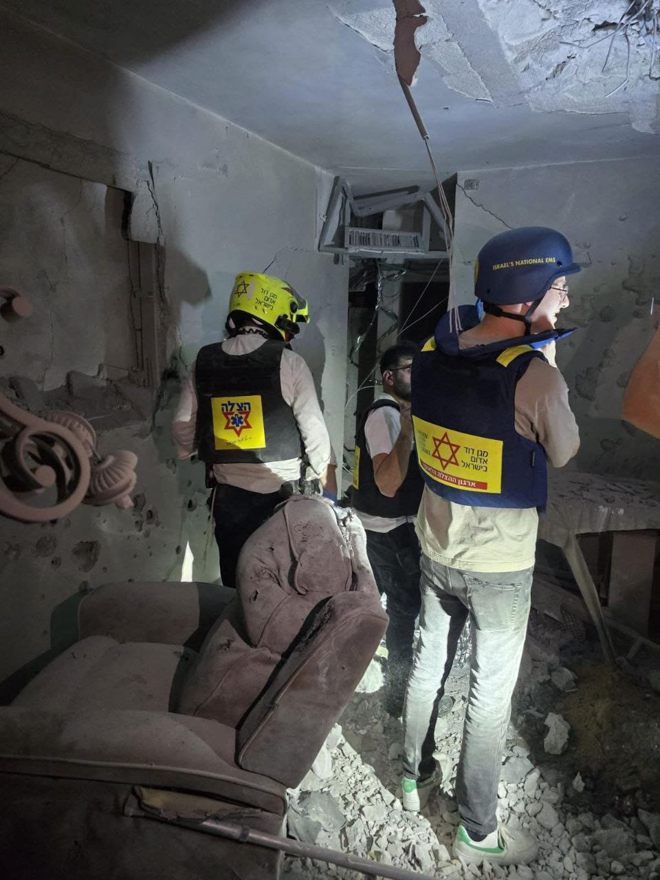 إعلام عبري: دمار في وسط تل أبيب