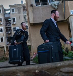 مئات العائلات من مستوطنات الحدود اللبنانية يغادرون