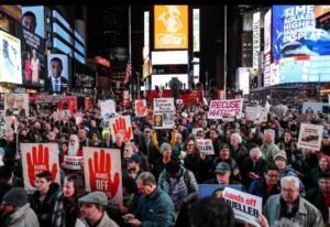 الآن: احتجاجات واسعة في أمريكا ضد ترامب