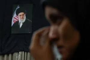 مسؤول إيراني: اختيار خليفة خامنئي “لن يستغرق وقتًا طويلاً”