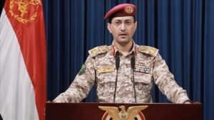 الحوثيون يعلنون استهداف جنوب إسرائيل بصواريخ باليستية للمرة الأولى