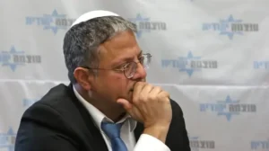 إسرائيلية تهاجم إيتمار بن غفير في عراد: أنت مسؤول عن هذا الموت