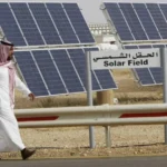 كشفت فايننشال تايمز أن دول الخليج خسرت أكثر من 15 مليار دولار من عائدات النفط بسبب تعطل الملاحة في مضيق هرمز بعد الضربات الأميركية والإسرائيلية على إيران، مع شحنات نفطية عالقة بمليارات الدولارات.