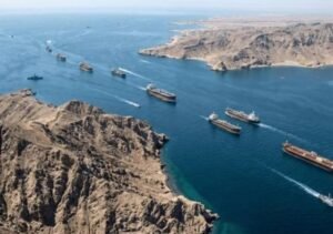 طهران: الدفع باليوان جواز المرور لناقلات النفط