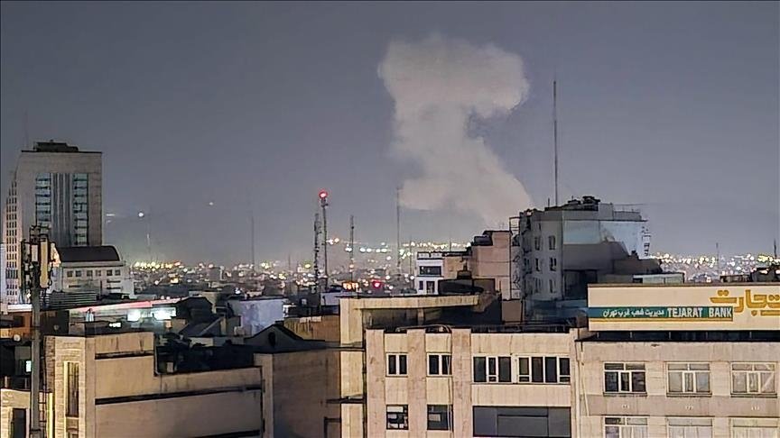 إعلام إيراني: قصف أمريكي إسرائيلي يستهدف منشآت غاز في أصفهان وخرمشهر