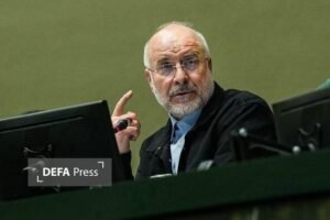 قاليباف: ميزانية تسليح إيران 9 مليار وأمريكا 900 مليارا