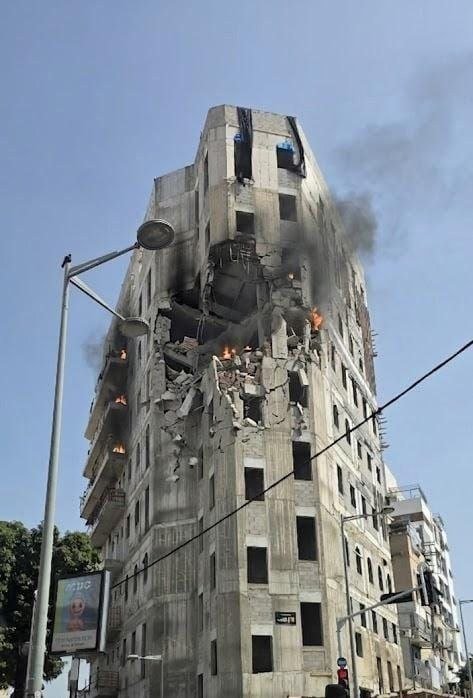 رشقات صاروخية متعاقبة من إيران واليمن ولبنان على إسرائيل