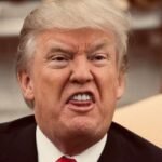 تقرير الجارديان: مجنون مختل عقلياً