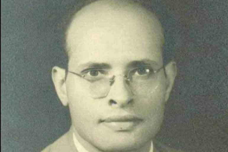 عالم الجغرافيا السياسية صاحب عبقرية مصر جمال حمدان