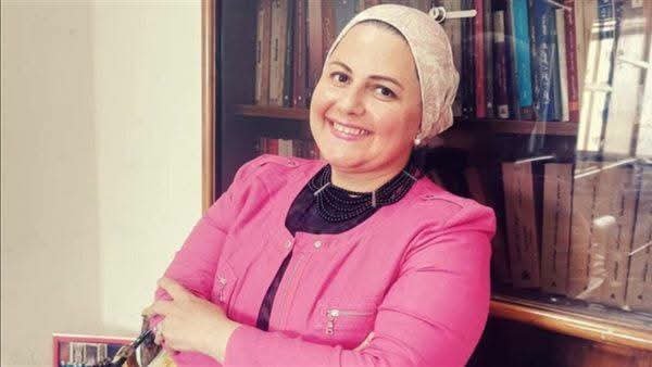 الكاتبة الصحفية سهير عبد الحميد 