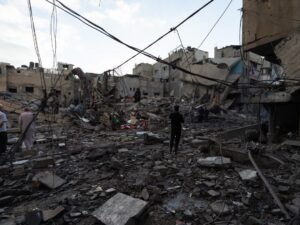 الاستنزاف الصامت: يشل الحياة ويفاقم المعاناة في مستشفيات غزة