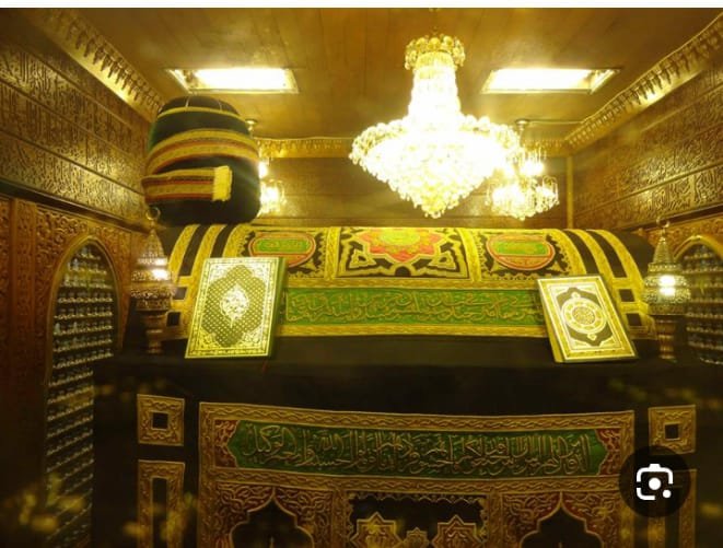  أسرار يرويها الأثر : هل يرقد رأس الإمام الحسين حقًا في مشهده بالقاهرة؟