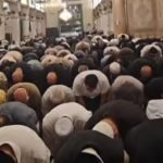 د. محمود عبد اللطيف يكتب: (المسجد) حين يخلع البشر ألقابهم مع أحذيتهم