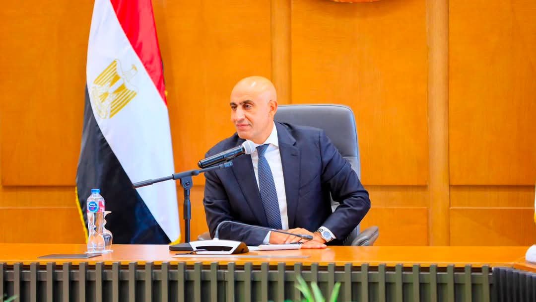 د. محمود عبداللطيف يكتب: دعوة للتأمل في نظام امتحانات الثانوية العامة