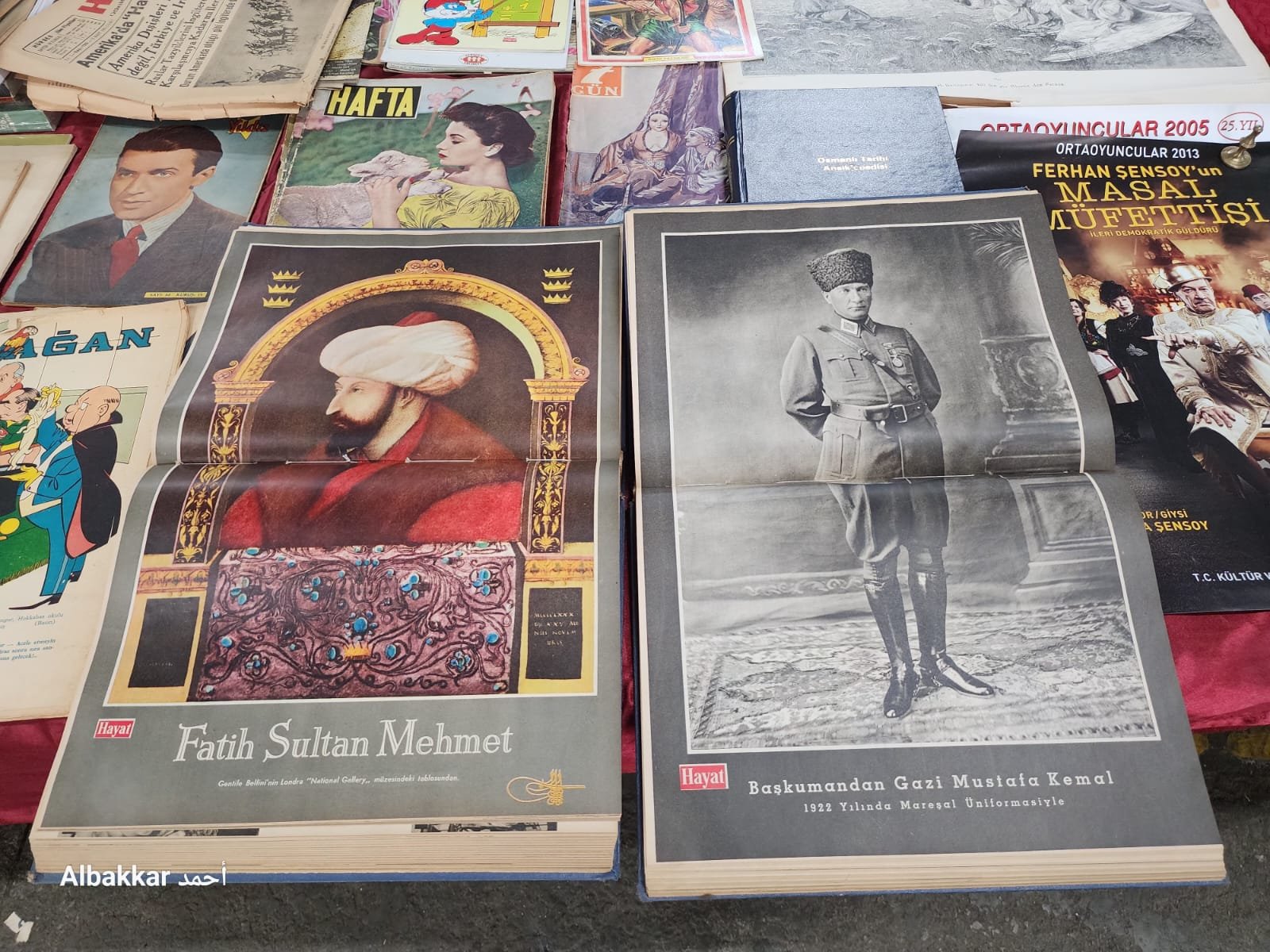 نماذج من الكتب في السوق 