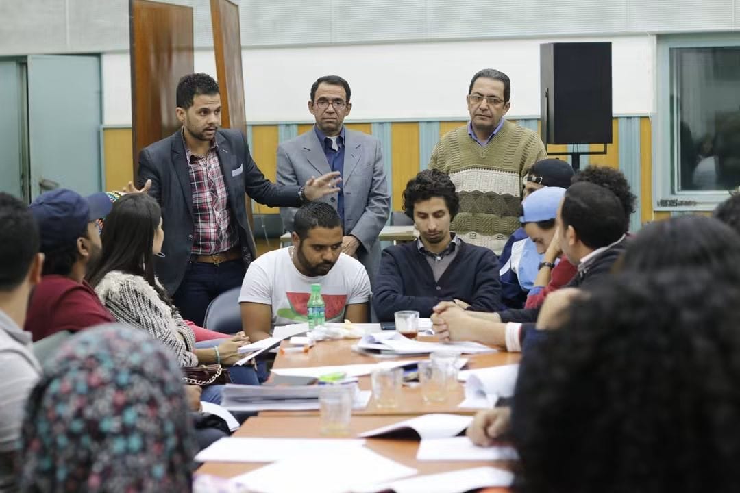 إدارة مسرح ماسبيرو داخل أستوديو 45 إذاعة ومتابعة البروفات