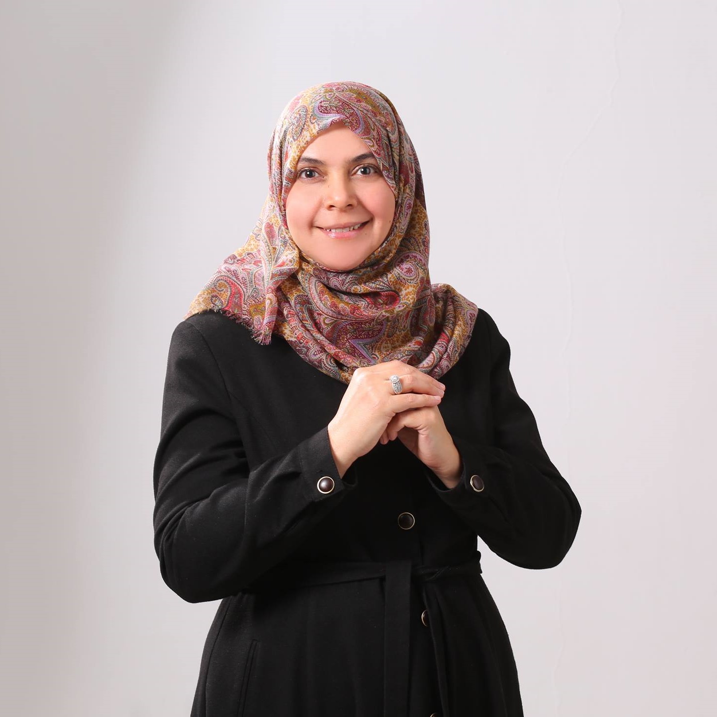 الكاتبة الروائية الفلسطينية نردين أبونبعة