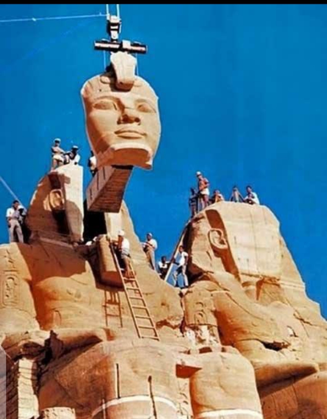 عملية النقل التاريخية لمعابد أبو سمبل في مصر، والتي جرت في الفترة ما بين عامي 1964 و1968.